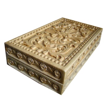 Caseta pentru Sf Moaste, sculptata in lemn de stejar, 285x170x70 mm Caseta pentru Sf Moaste, sculptata in lemn de stejar, 285x170x70 mm