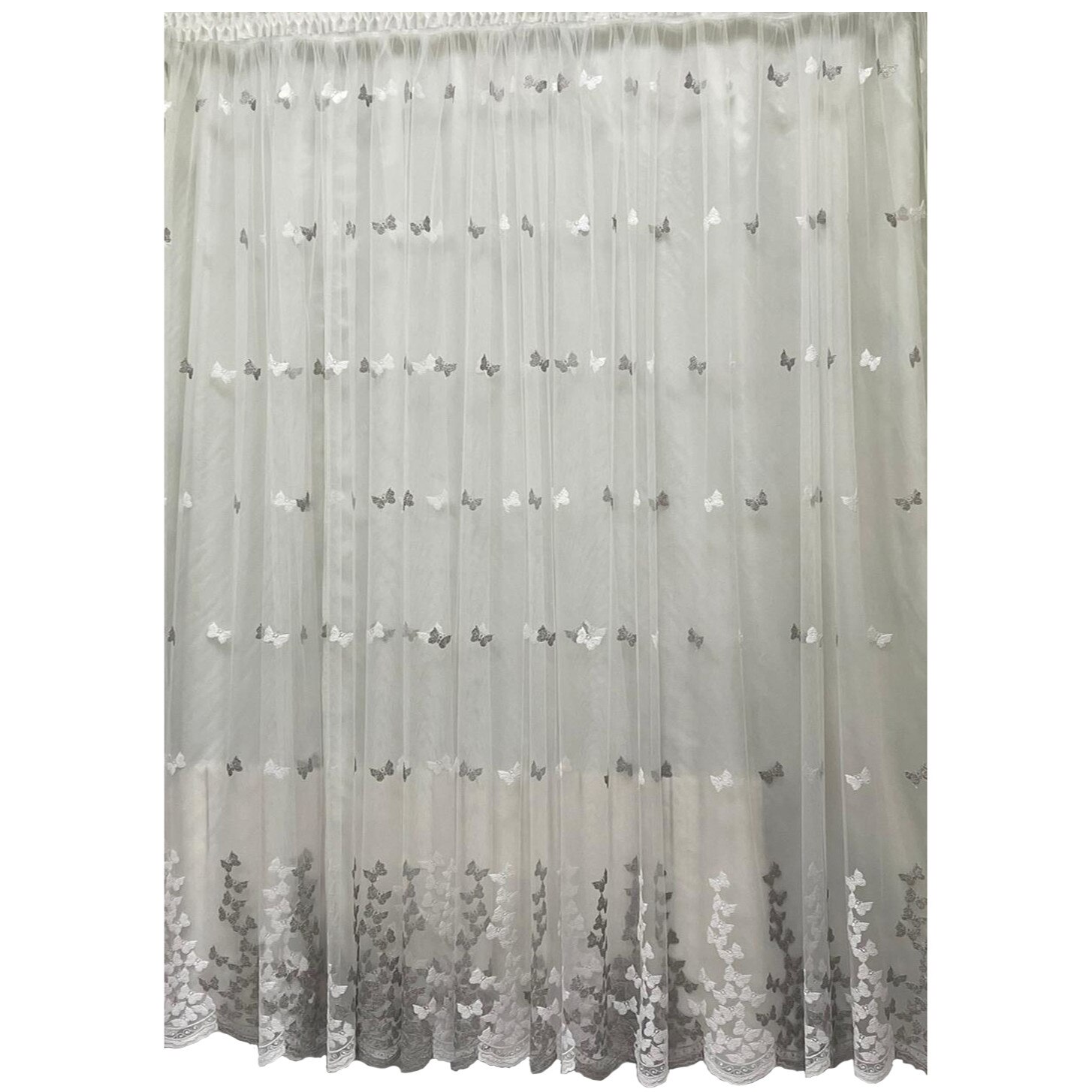 Perdea gri/alba cu bordura brodata din colectia 