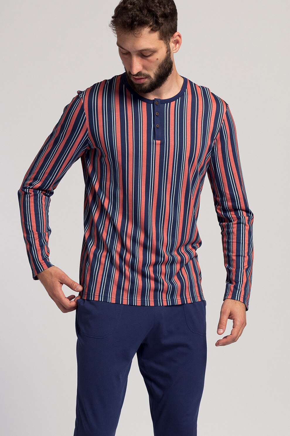 Sofiaman, Pijama din amestec de modal cu pantaloni cu model, Bleumarin/Oranj mandarina, S