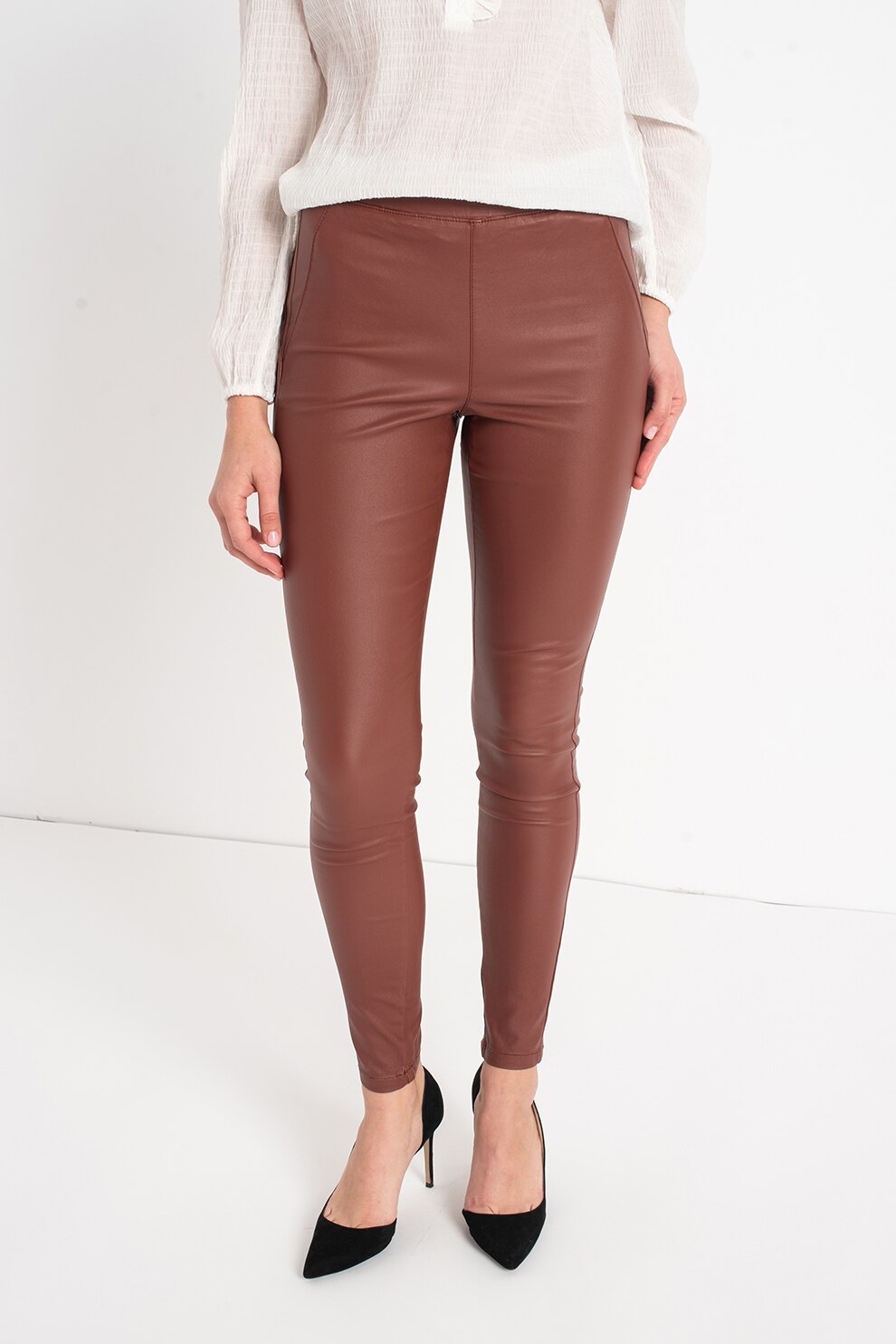 b.young, Pantaloni de piele ecologica Kiko, Rosu stins