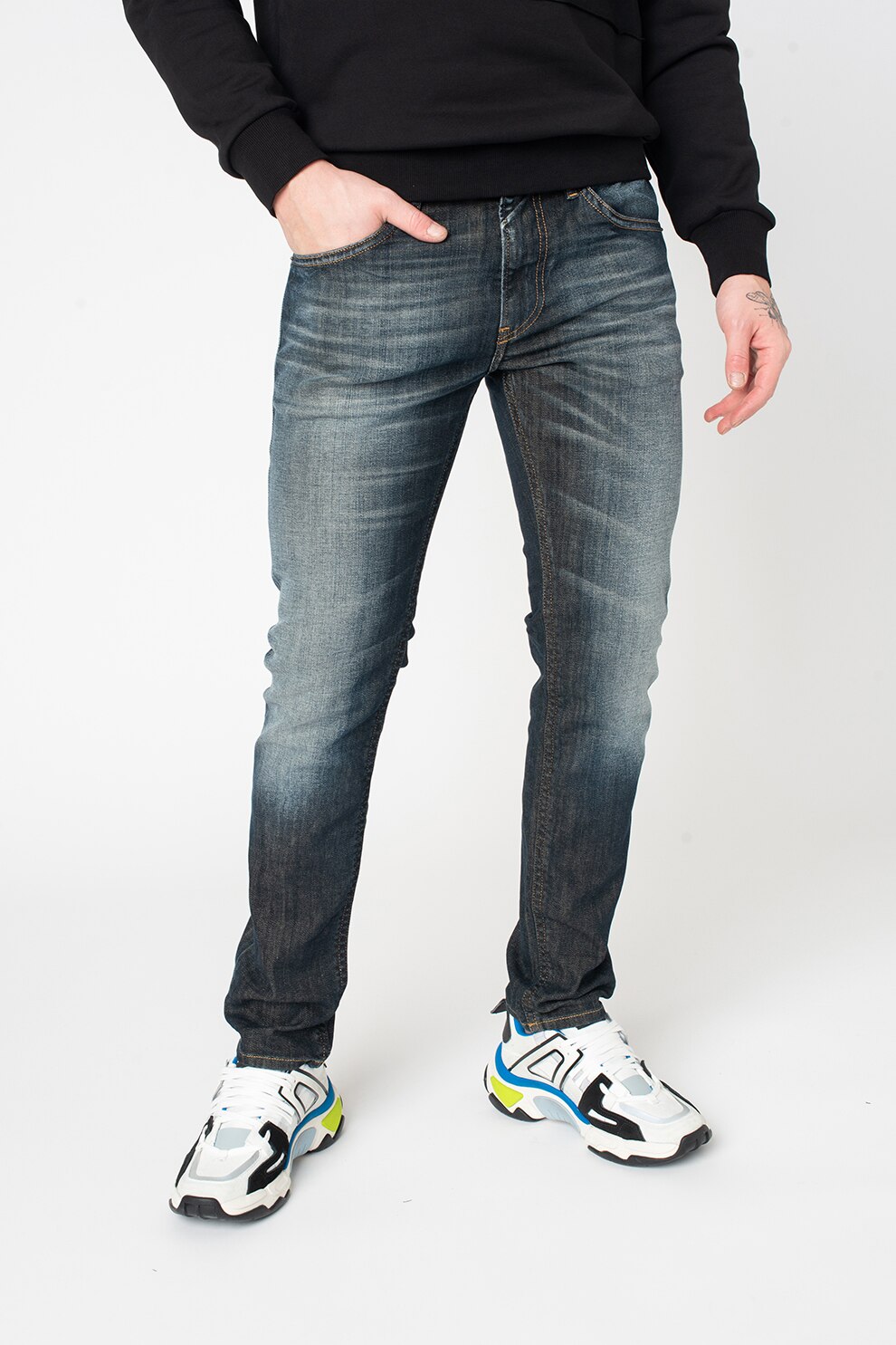 Diesel, Blugi slim fit cu aspect decolorat Thommer, Bleumarin