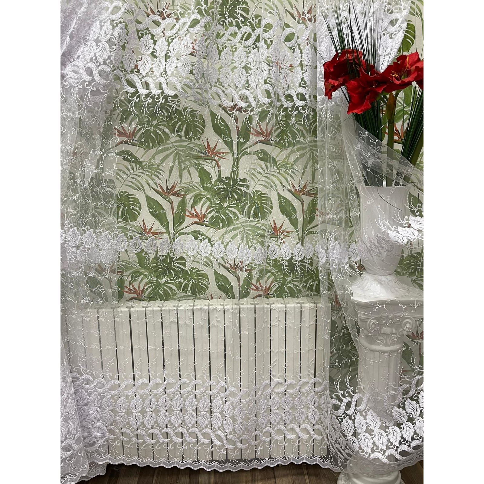 Perdea alba cu motive albe din colectia 