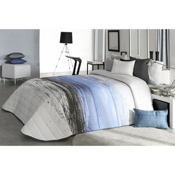 Set Cuvertura matlasata Tarey 2A si 1 perna decorativa, Reig Marti, albastru gri, dimensiune 190 cm x 270 cm Set Cuvertura matlasata Tarey 2A si 1 perna decorativa, Reig Marti, albastru gri, dimensiune 190 cm x 270 cm