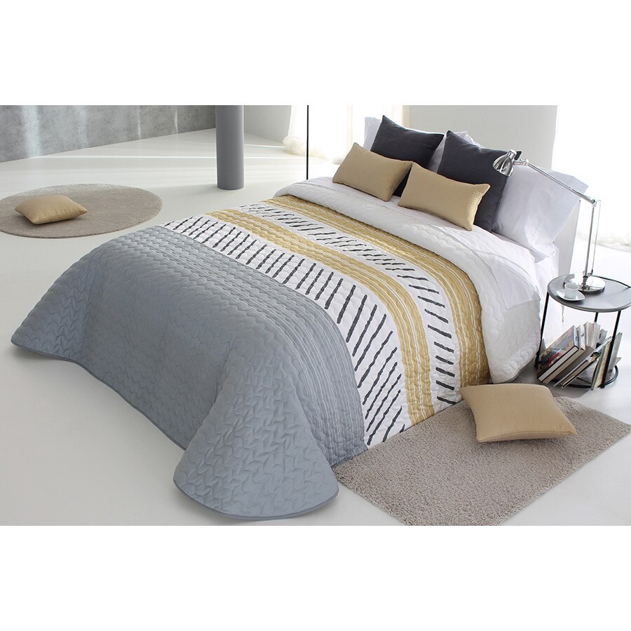 Set Cuvertura matlasata Sinkler 2P si 1 perna decorativa, Reig Marti, gri, dimensiune 190 cm x 270 cm