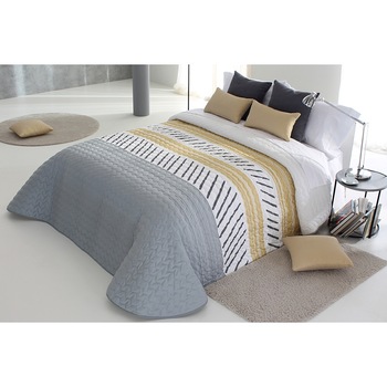 Set Cuvertura matlasata Sinkler 2P si 1 perna decorativa, Reig Marti, gri, dimensiune 190 cm x 270 cm Set Cuvertura matlasata Sinkler 2P si 1 perna decorativa, Reig Marti, gri, dimensiune 190 cm x 270 cm