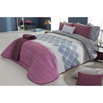 Set Cuvertura matlasata Unique si 1 perna decorativa, Reig Marti, roz, gri, dimensiune 190 cm x 270 cm Set Cuvertura matlasata Unique si 1 perna decorativa, Reig Marti, roz, gri, dimensiune 190 cm x 270 cm