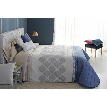 Set Cuvertura matlasata Unique si 1 perna decorativa, Reig Marti, albastru, gri, dimensiune 190 cm x 270 cm Set Cuvertura matlasata Unique si 1 perna decorativa, Reig Marti, albastru, gri, dimensiune 190 cm x 270 cm