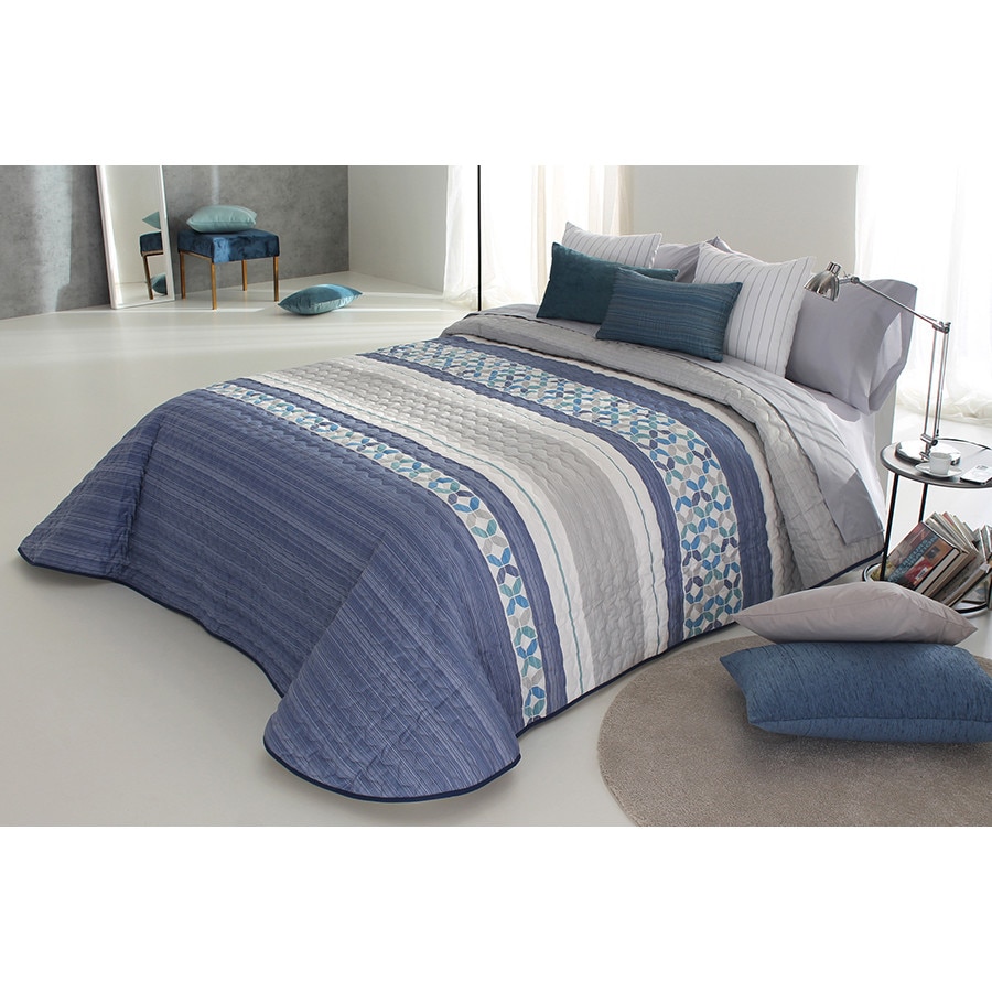 Set Cuvertura matlasata Yale 2P si 1 perna decorativa, Reig Marti, albastru, dimensiune 205 cm x 270 cm