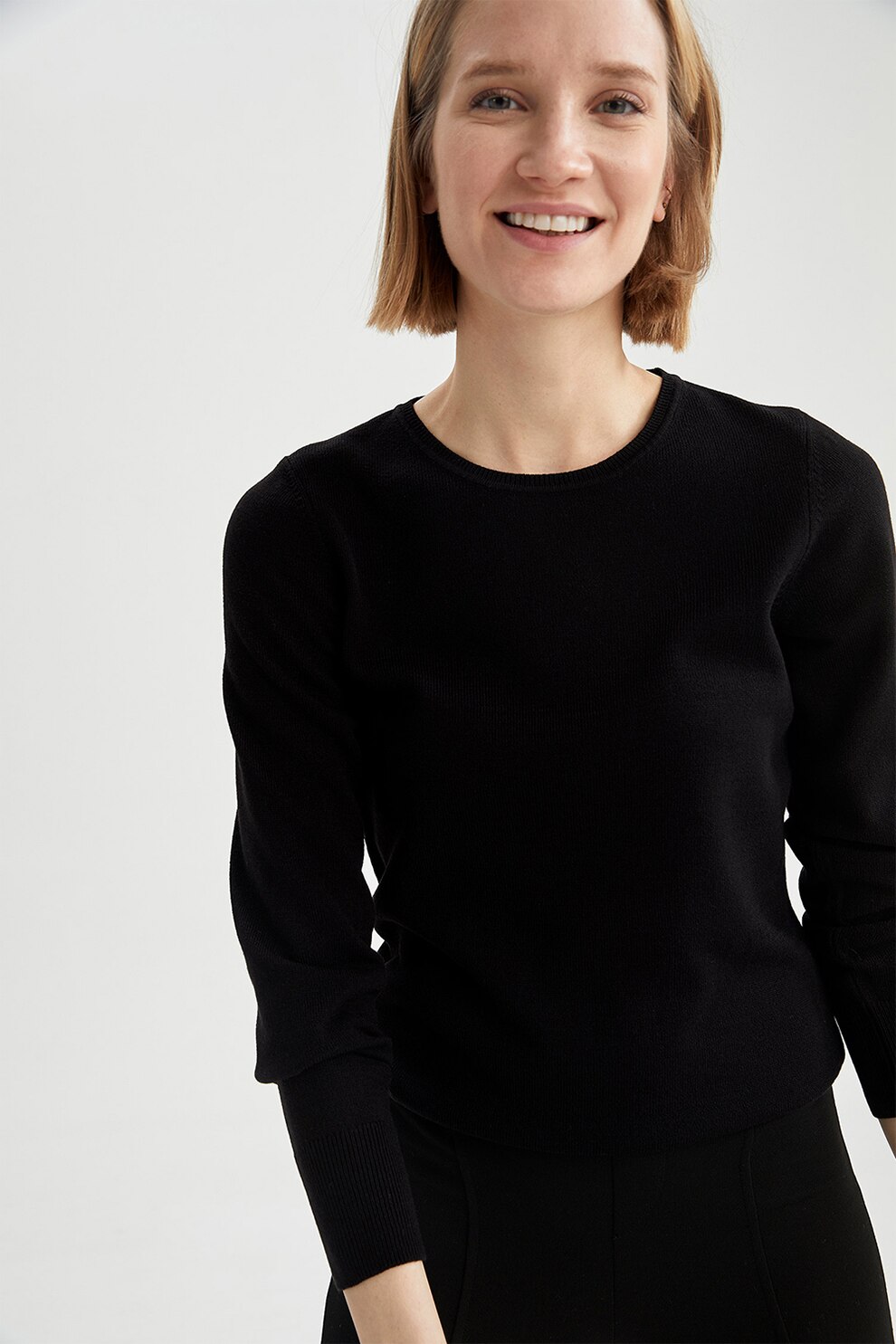 DeFacto, Pulover tricotat fin cu decolteu la baza gatului, Negru