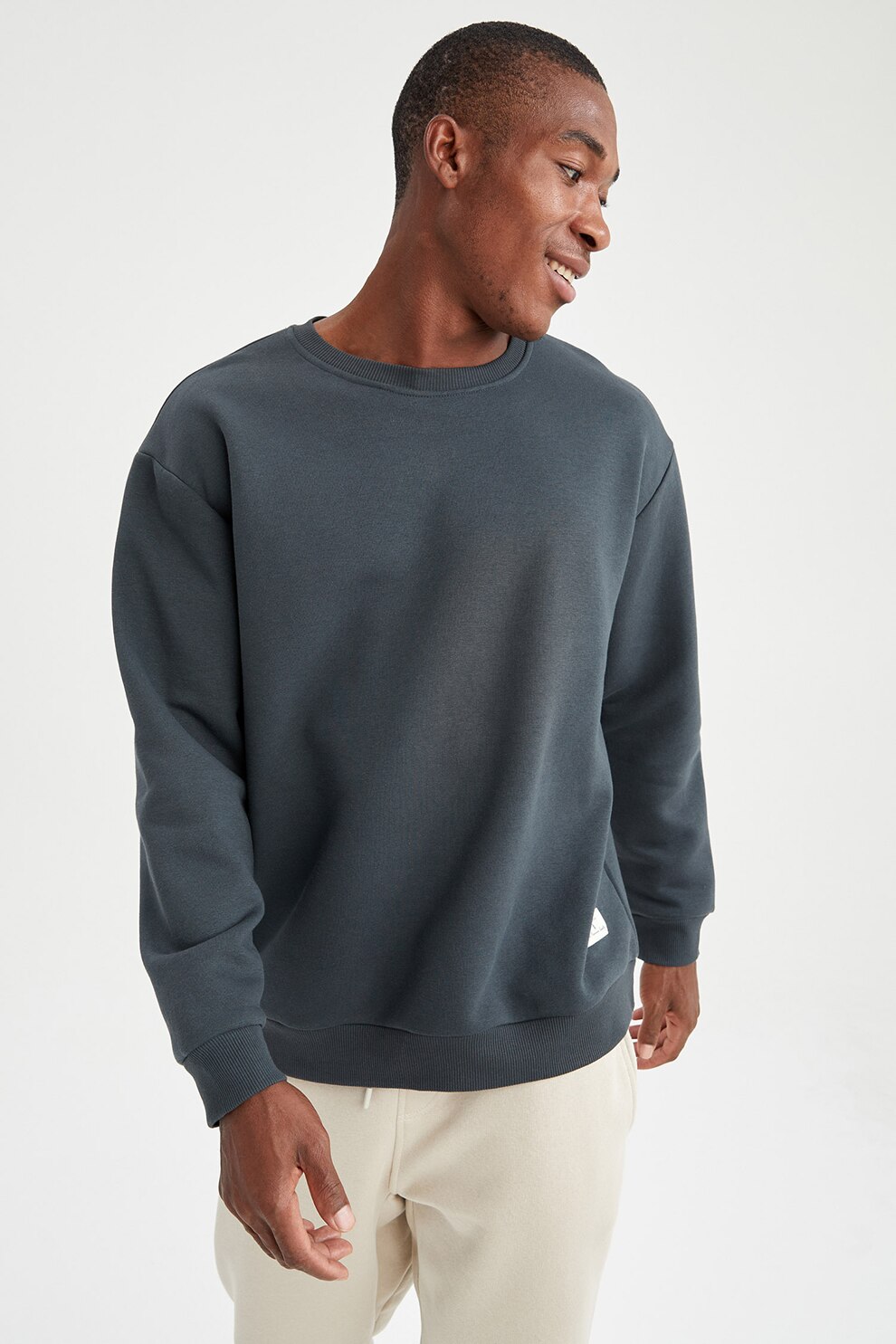 DeFacto, Bluza sport supradimensionata cu decolteu la baza gatului, Gri carbune