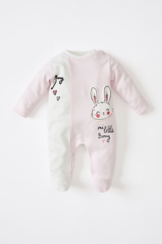 DeFacto, Salopeta cu botosei si decolteu la baza gatului, Roz pal/Alb DeFacto, Salopeta cu botosei si decolteu la baza gatului, Roz pal/Alb