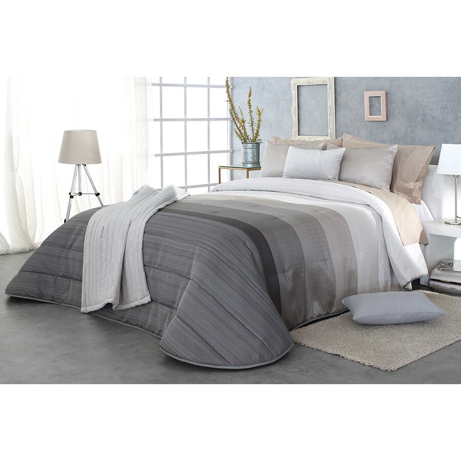 Set Cuvertura matlasata Fox si 2 perne decorative, Reig Marti, gri, dimensiune 235 cm x 270 cm