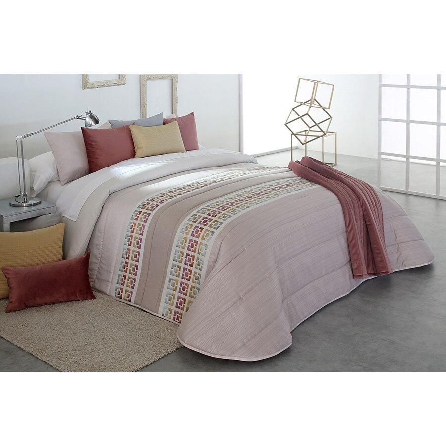 Set Cuvertura matlasata Fey si 2 perne decorative, Reig Marti, roz, dimensiune 280 cm x 270 cm