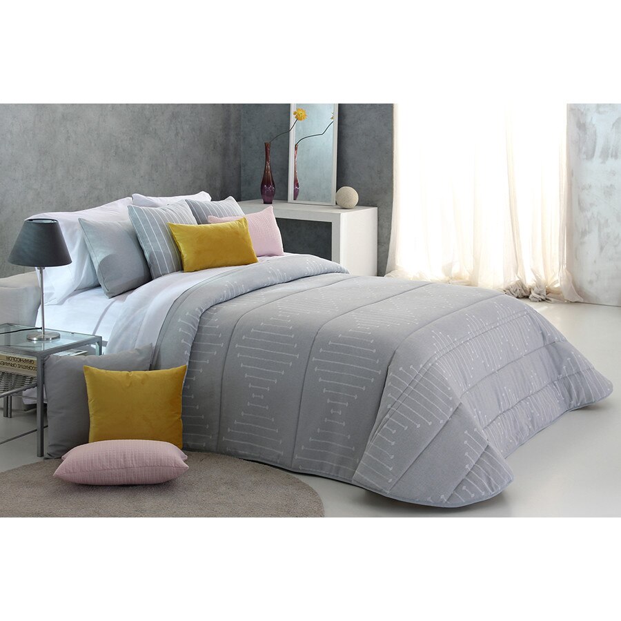 Set Cuvertura matlasata Downton si 2 perne decorative, Reig Marti, gri, dimensiune 235 cm x 270 cm
