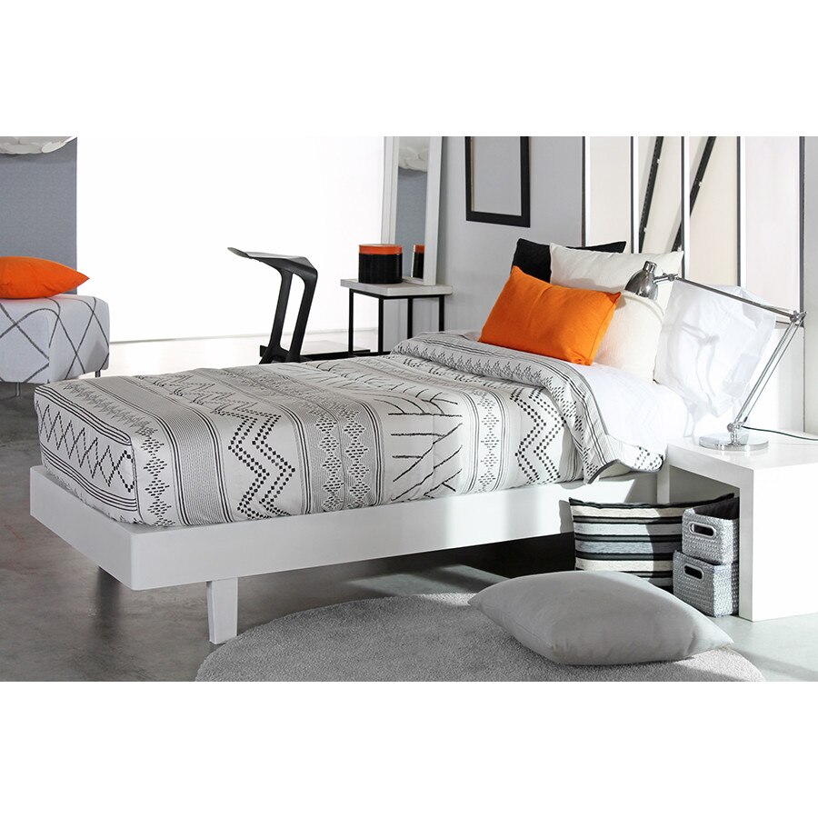 Set Cuvertura matlasata fixa Adok AG si 1 perna decorativa, Reig Marti, gri, pentru pat de 90 cm x 200 cm