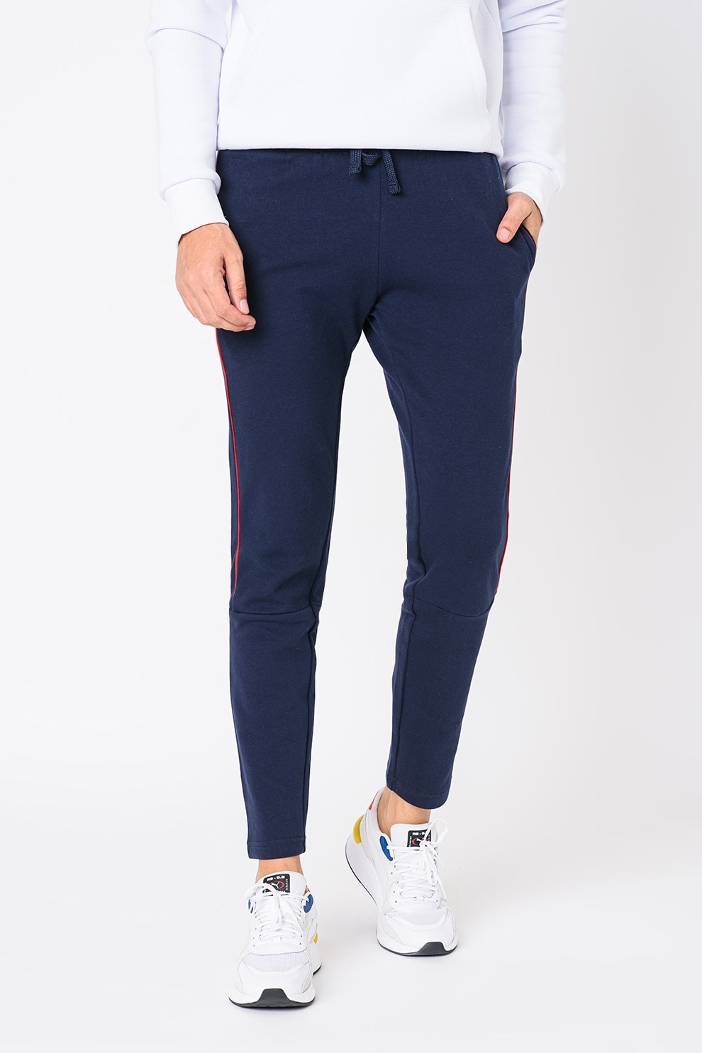 Jack&Jones, Pantaloni sport slim fit cu snur in talie, Bleumarin inchis/Alb/Rosu