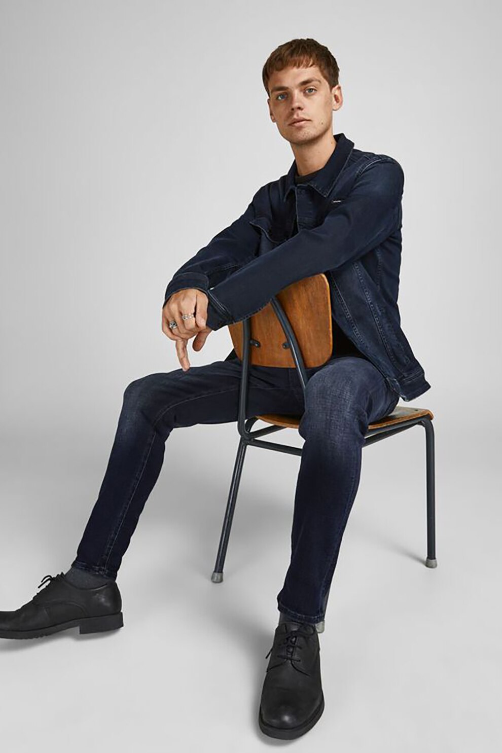 Jack&Jones, Blugi cu croiala conica si aspect decolorat, Bleumarin