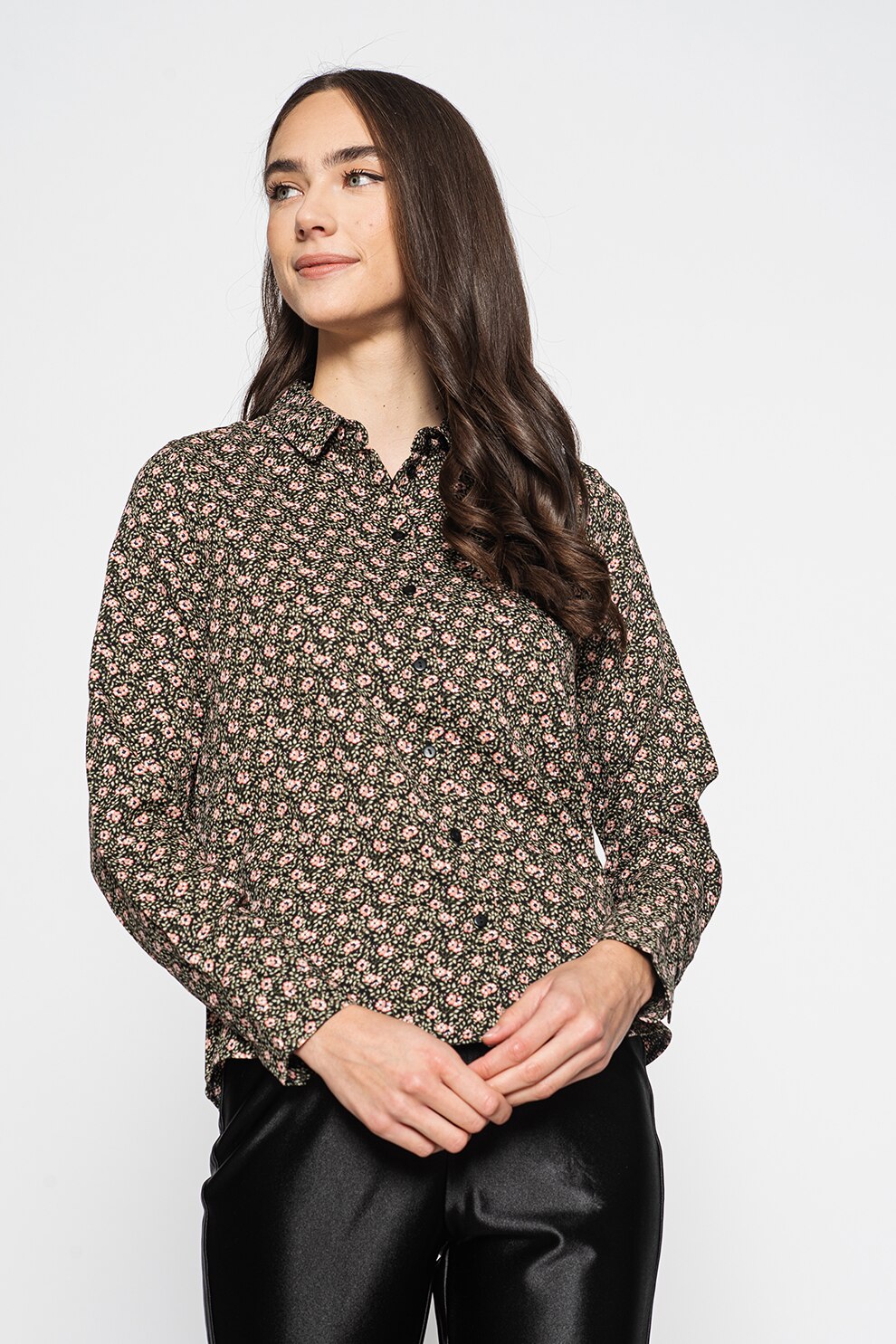 Vero Moda, Camasa cu model floral si terminatie asimetrica Isa, Verde/Negru/Roz