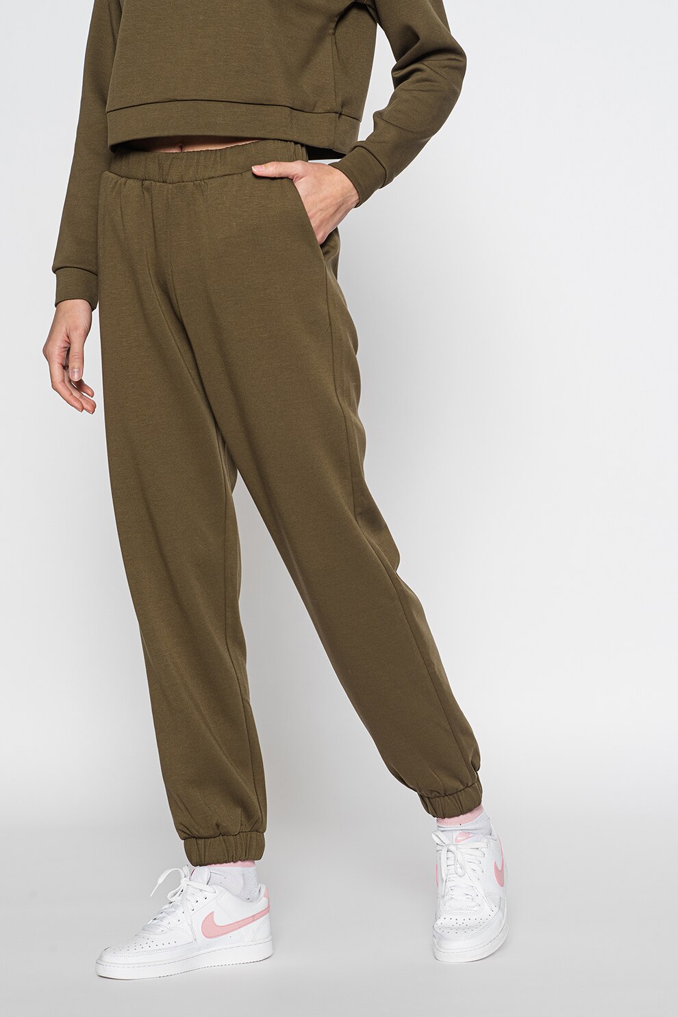 Vero Moda, Pantaloni sport relaxed fit Janka, Verde oliv