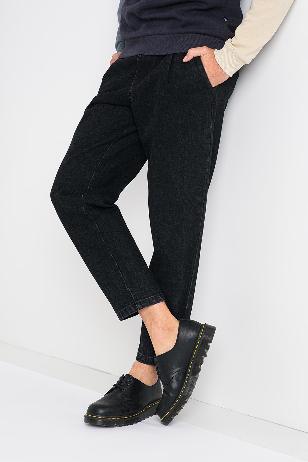 Jack&Jones, Pantaloni chino din denim cu croiala conica Rico, Negru stins