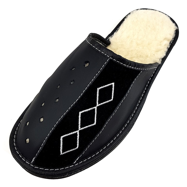 Papuci de Casa Model Velvety Geometric Aproch Culoare Negru Marime 41