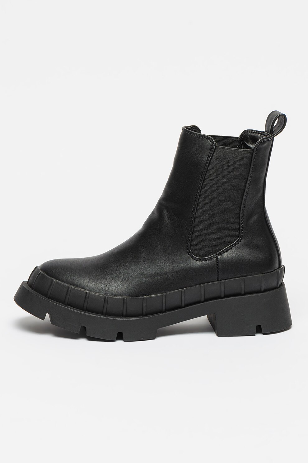 raid turner chunky chelsea boot