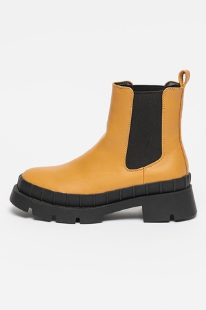 raid turner chunky chelsea boot