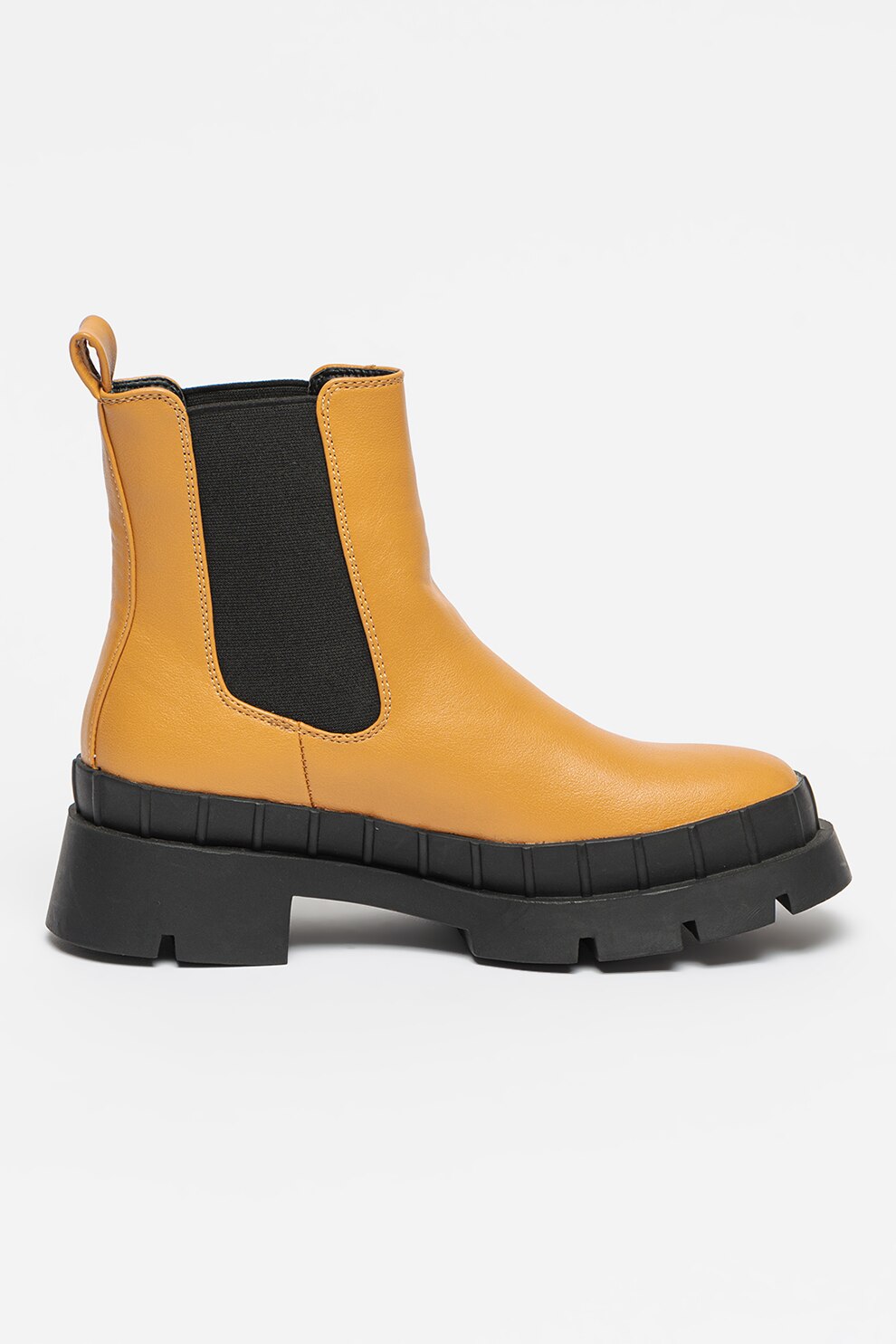 raid turner chunky chelsea boot