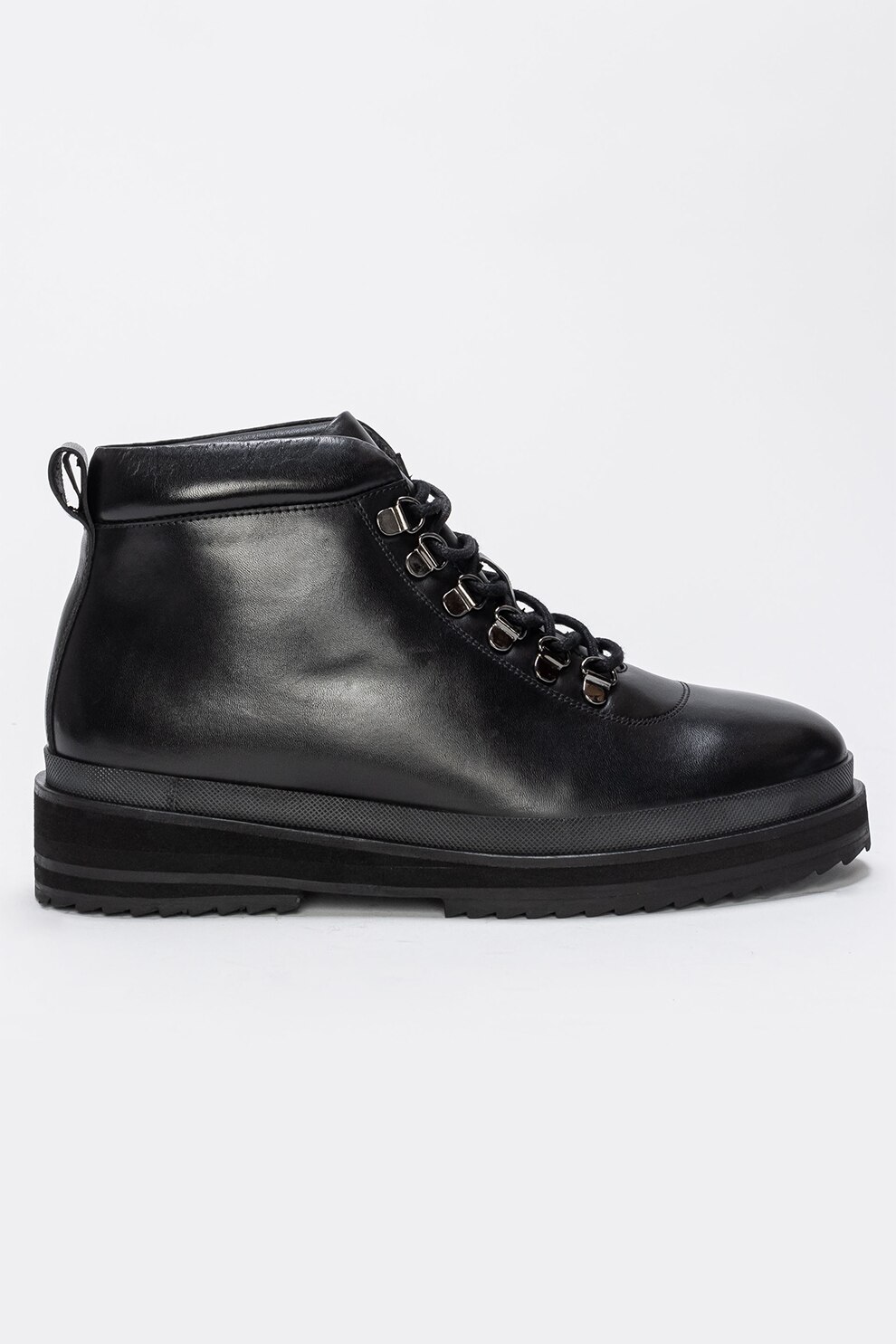 Il Passo, Ghete Windford, Negru