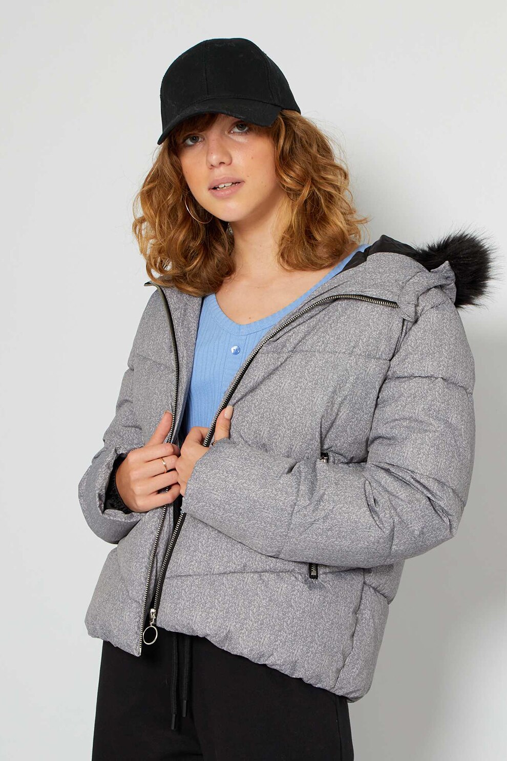 KIABI, Geaca pufoasa cu gluga, Gri, 145-155 CM