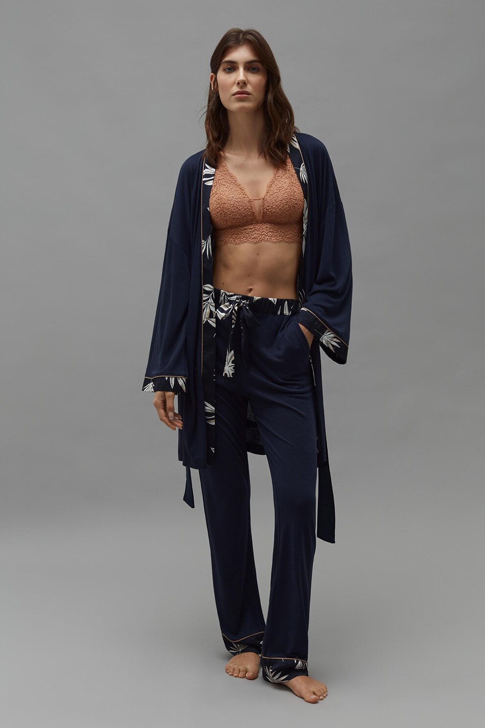 OVS, Pantaloni de pijama cu frunze tropicale, bleumarin inchis, alb