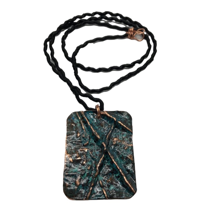 Pandantiv din cupru, patinat natural, model Hekate