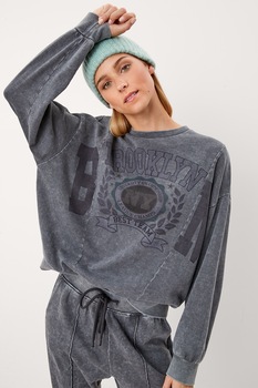 s.Oliver, Bluza sport lejera cu imprimeu colaj, Gri carbune/Negru stins/Gri cenusa s.Oliver, Bluza sport lejera cu imprimeu colaj, Gri carbune/Negru stins/Gri cenusa