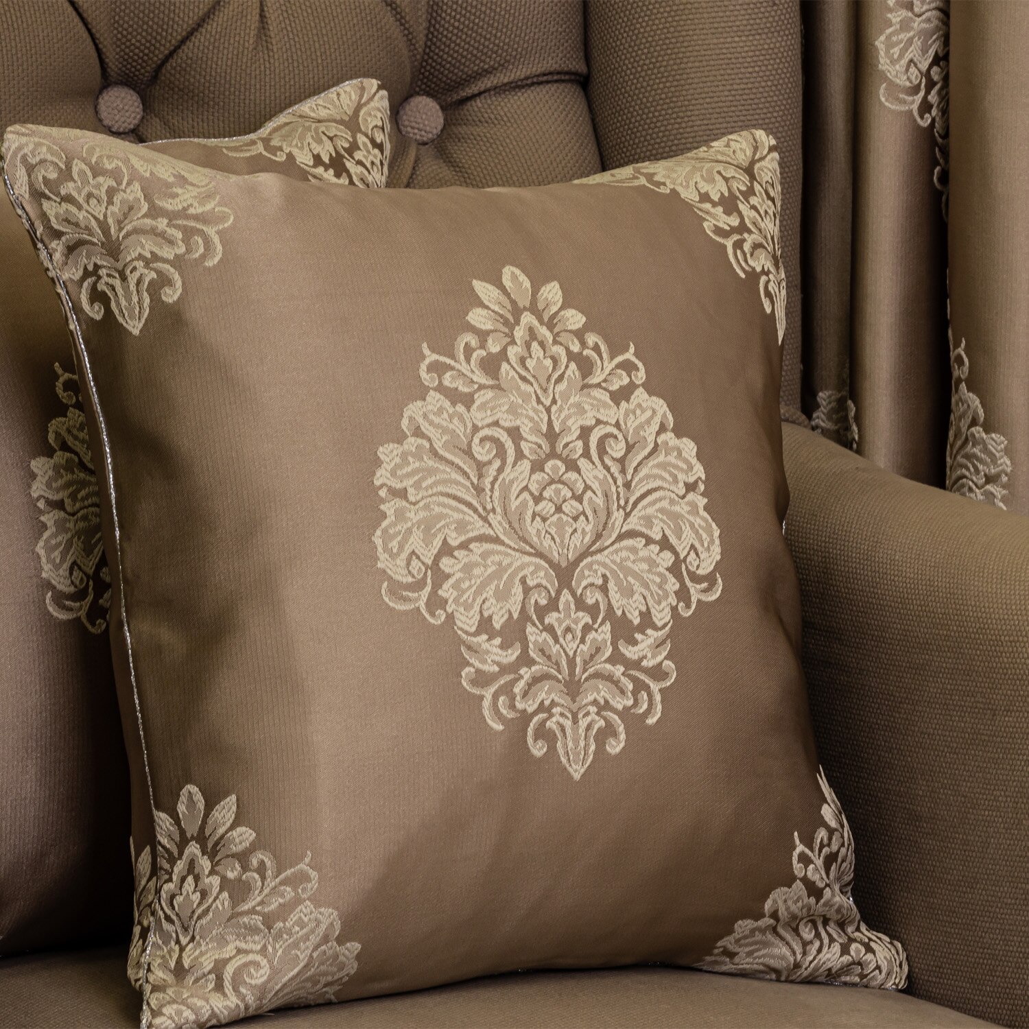 Set doua perne decorative cu fata detasabila, Hiko imperial
