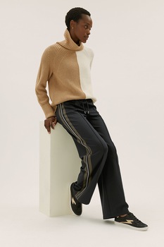 Marks & Spencer, Pantaloni sport cu croiala ampla si dunga laterala, Negru/Maro/Alb