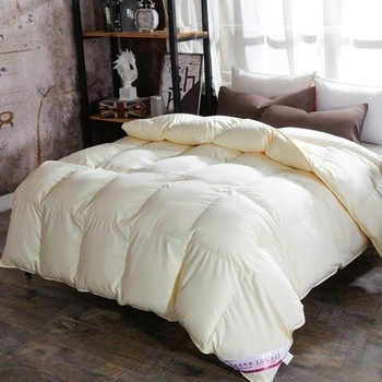 Pilota calduroasa din lana naturala de oaie dimensiune 200×210 cm Pilota calduroasa din lana naturala de oaie dimensiune 200×210 cm