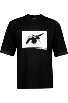 Tricou Barbati Neil Barrett Three Eyed Ravens 02 Series BJT030S-R548S-1118, Negru Tricou Barbati Neil Barrett Three Eyed Ravens 02 Series BJT030S-R548S-1118, Negru