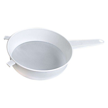 Strecuratoare de bucatarie cu maner Orion, Plastic, 16 cm, Alb Strecuratoare de bucatarie cu maner Orion, Plastic, 16 cm, Alb