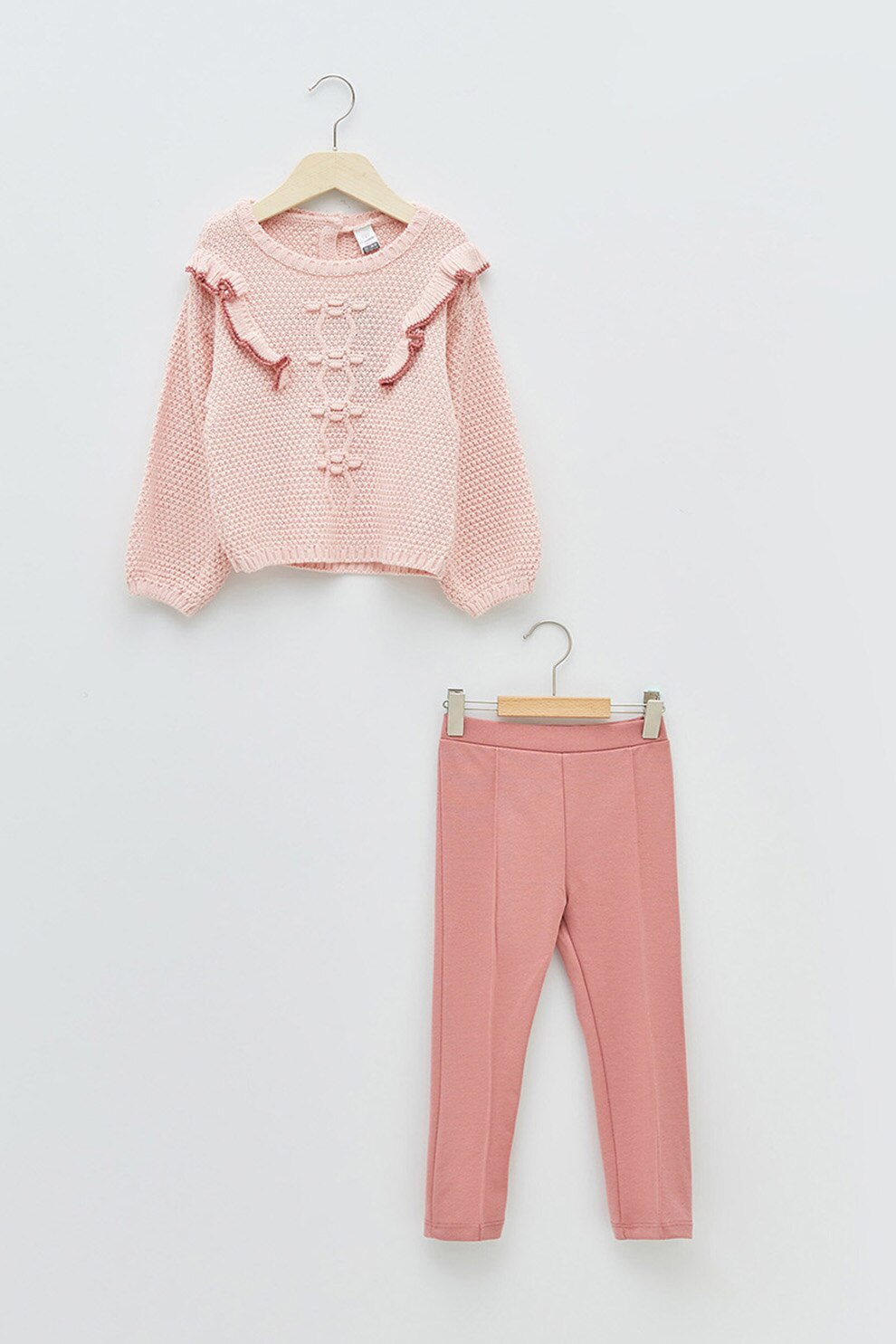 LC WAIKIKI, Set de pantaloni si pulover cu volane, Roz