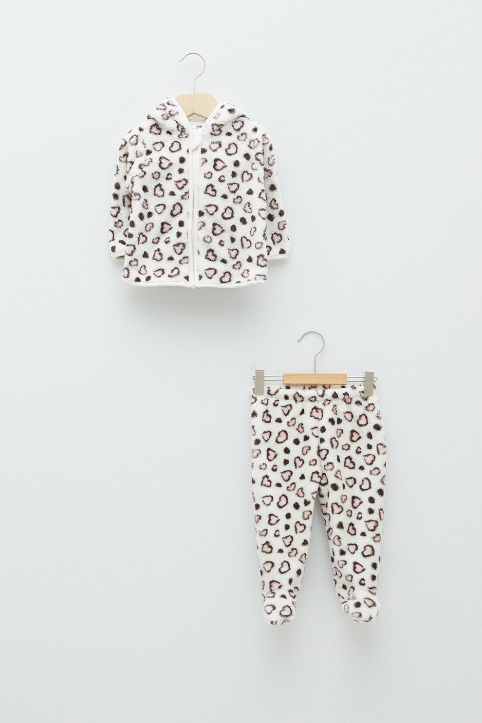 LC WAIKIKI, Set de imbracaminte cu animal print si textura pufoasa - 2 piese, Alb/Negru/Roz
