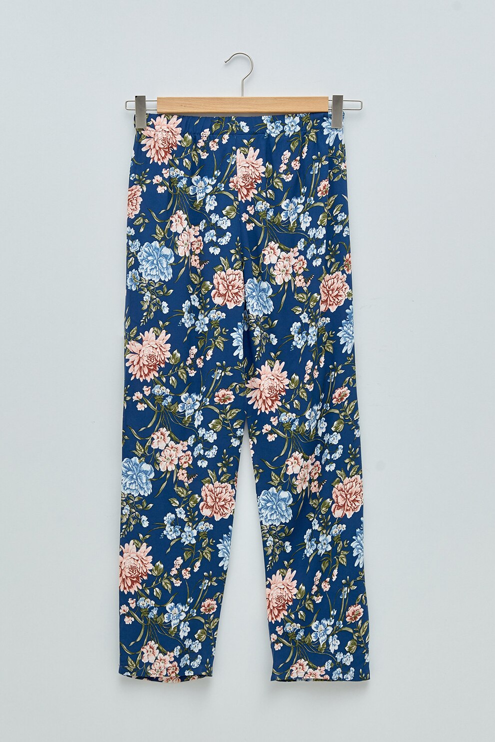 LC WAIKIKI, Pijama cu imprimeu floral si revere decupate, Bleumarin/Oranj pal