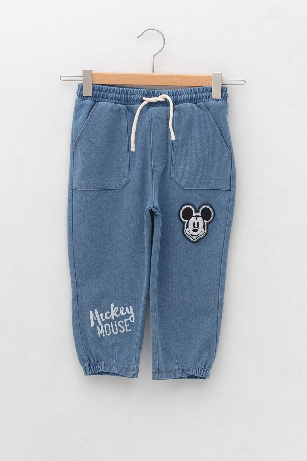 LC WAIKIKI, Pantaloni cu snur si aplicatie Mickey Mouse, Albastru deschis/Alb/Negru