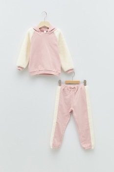 LC WAIKIKI, Hanorac cu pantaloni sport, cu insertii din blana sherpa, Roz pastel LC WAIKIKI, Hanorac cu pantaloni sport, cu insertii din blana sherpa, Roz pastel