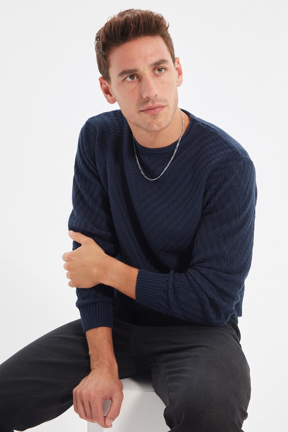 Trendyol, Pulover din tricot cu decolteu la baza gatului, Bleumarin