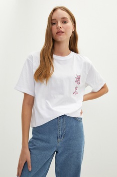 LC WAIKIKI, Tricou cu maneci cazute, decolteu la baza gatului si imprimeu, Alb/Lila/Oranj LC WAIKIKI, Tricou cu maneci cazute, decolteu la baza gatului si imprimeu, Alb/Lila/Oranj