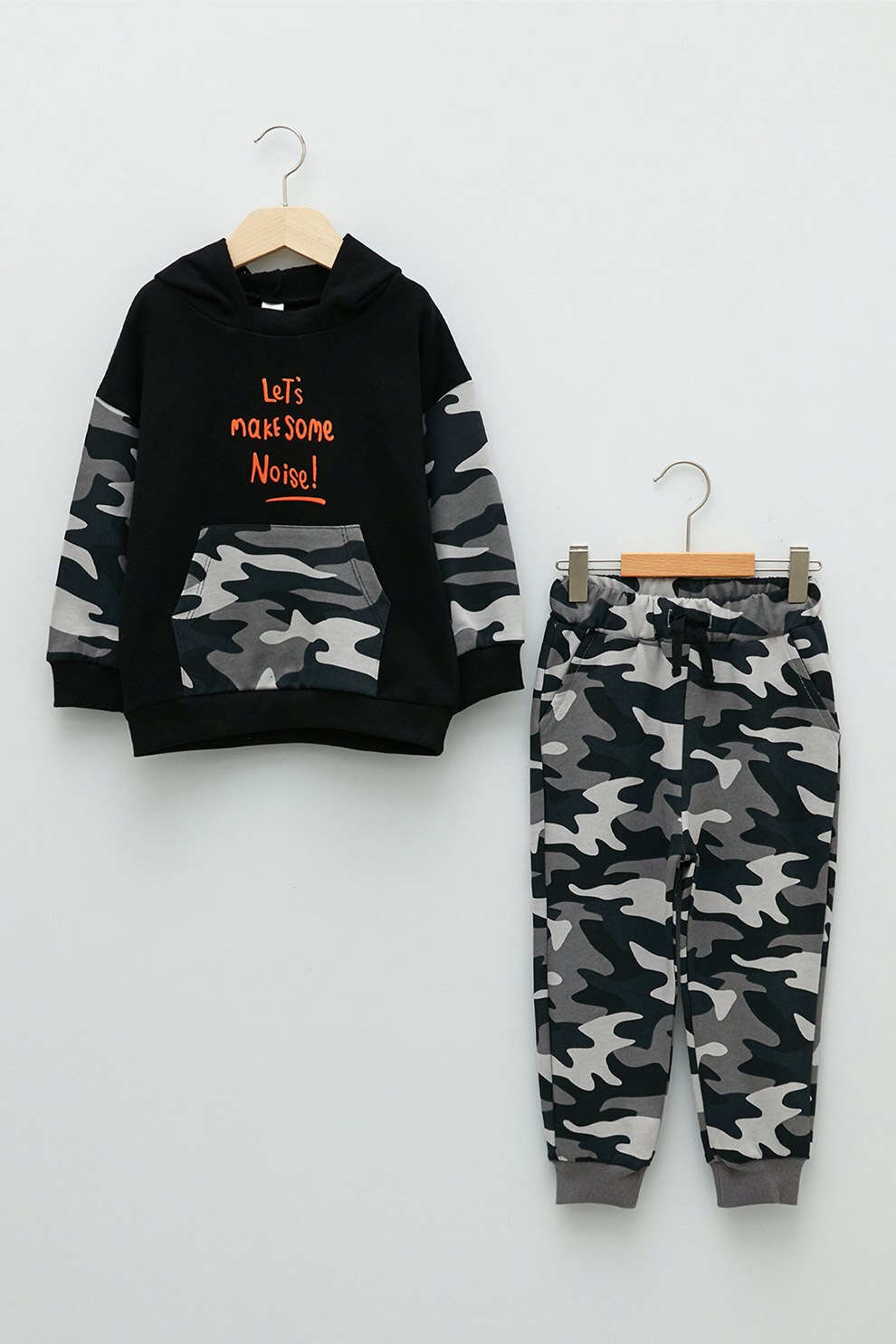 LC WAIKIKI, Set de imbracaminte de bumbac cu model camuflaj - 2 piese, Negru/Gri inchis/Oranj