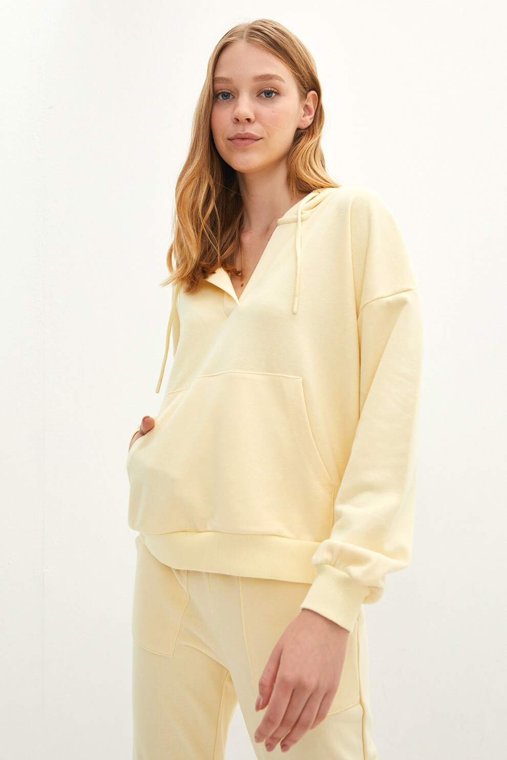 LC WAIKIKI, Hanorac din amestec de bumbac cu maneci cazute, galben pal