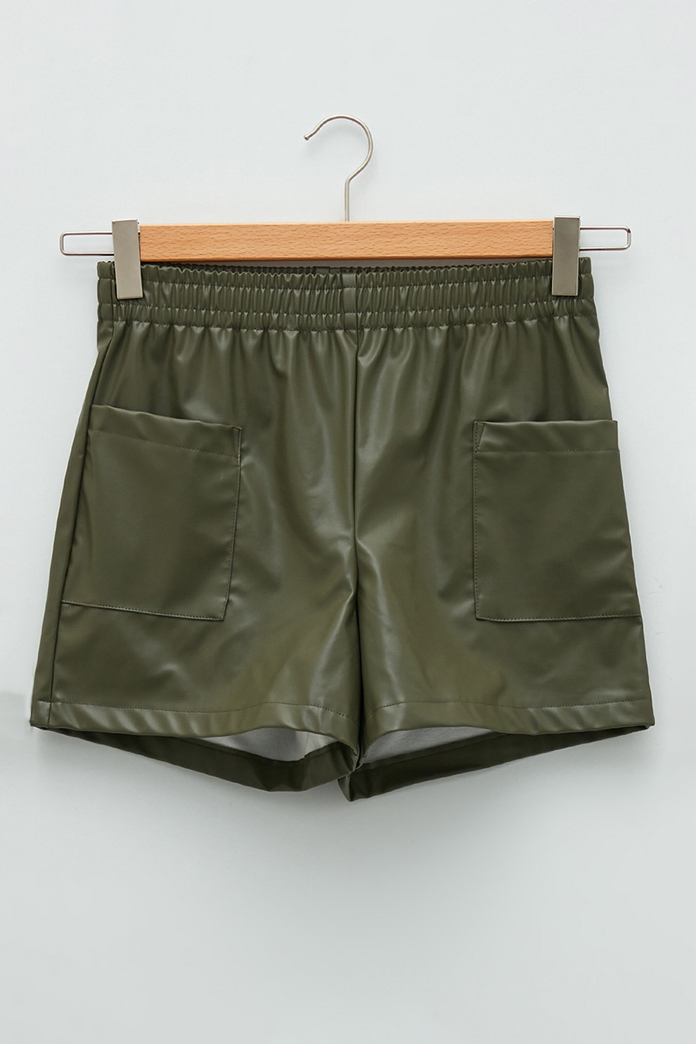 LC WAIKIKI, Pantaloni scurti de piele ecologica cu talie elastica, Verde militar