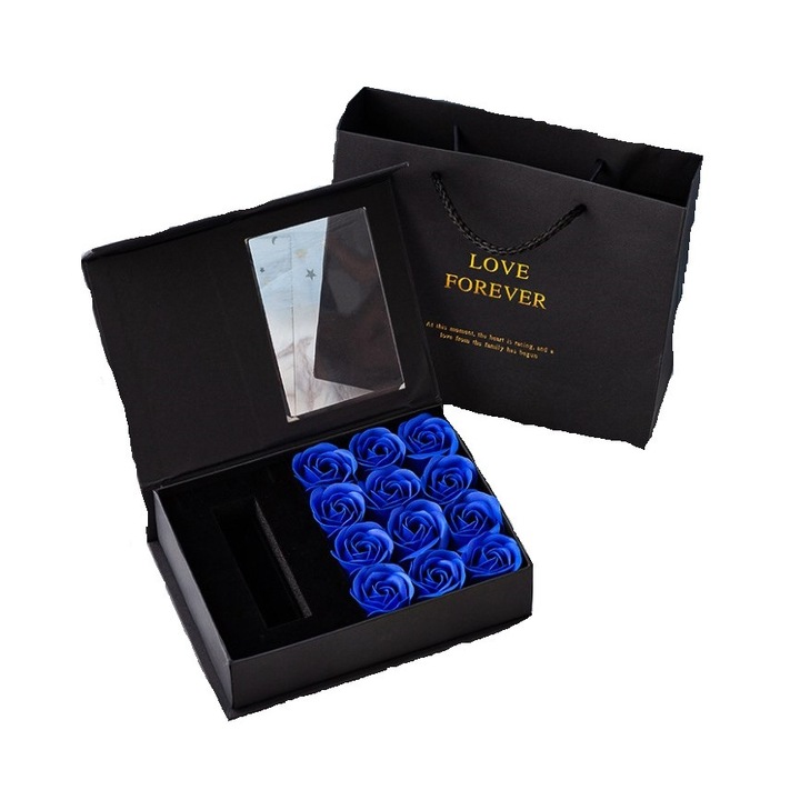 Aranjament floral din 12 trandafiri de sapun parfumati, cutie cadou , Albastru/ negru