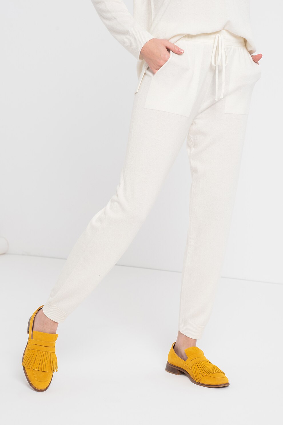 United Colors of Benetton, Pantaloni din amestec de lana si casmir, Alb